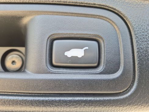 Used 2022 Honda Pilot Touring image 31