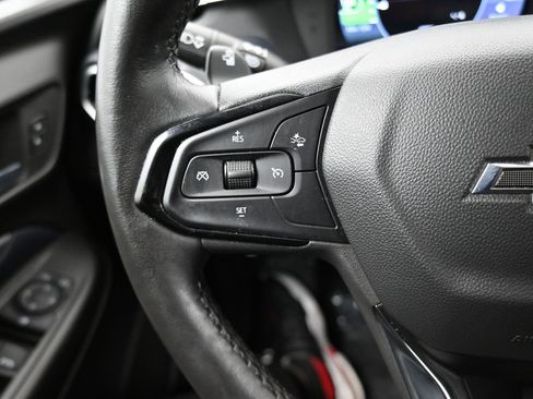 Used 2023 Chevrolet Bolt EUV Premier image 22