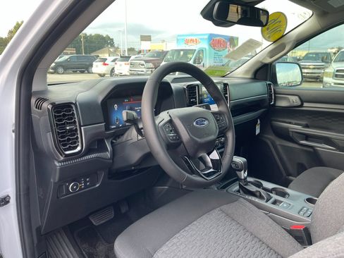 New 2026 Ford Ranger XLT w/ Black Appearance Package RWD image 10