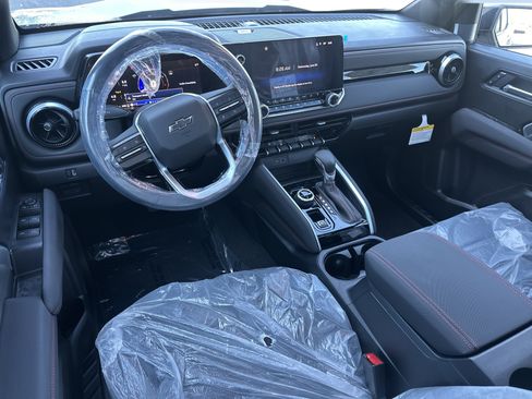 New 2026 Chevrolet Colorado Z71 w/ Technology Package AWD/4WD image 8
