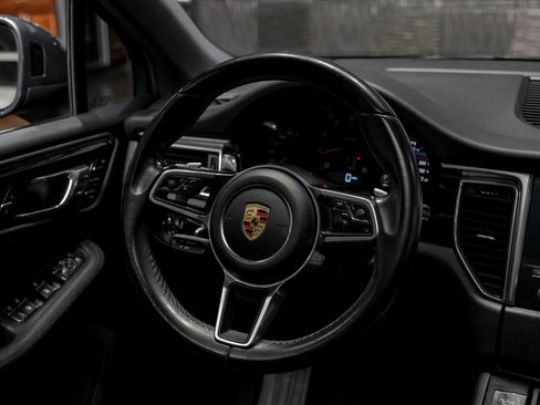 Used 2017 Porsche Macan image 15