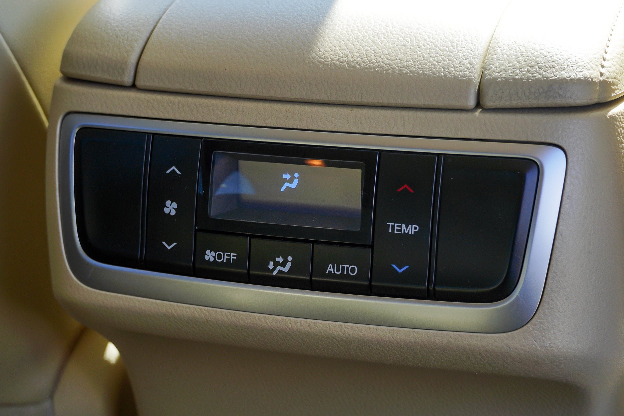 Used 2019 Toyota Highlander Limited AWD/4WD image 33
