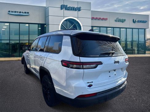 Used 2025 Jeep Grand Cherokee L Altitude AWD/4WD image 2