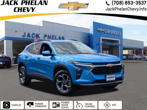 Certified 2025 Chevrolet Trax LT FWD image 1