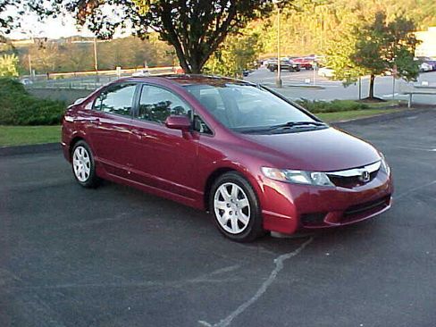 Used 2010 Honda Civic LX image 2