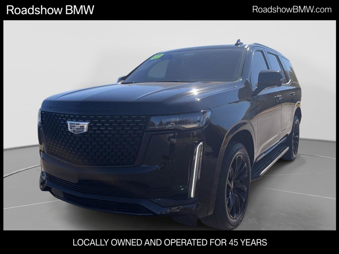 Used 2022 Cadillac Escalade Luxury RWD image 1