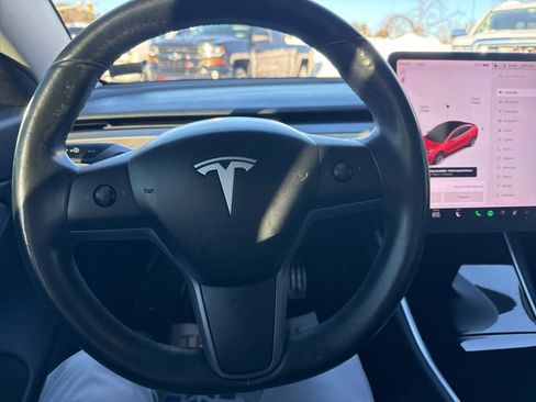 Used 2018 Tesla Model 3 Long Range image 24