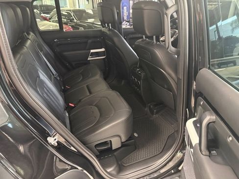 Used 2020 Land Rover Defender 110 HSE AWD/4WD image 16