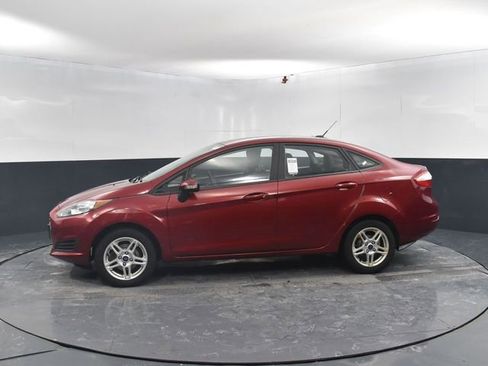 Used 2017 Ford Fiesta SE w/ Cold Weather Package image 5