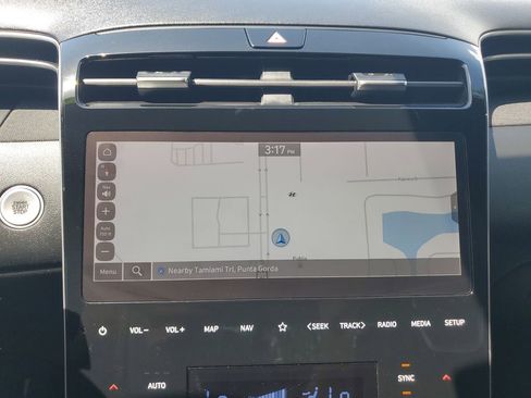 Certified 2022 Hyundai Santa Cruz Limited AWD/4WD image 19