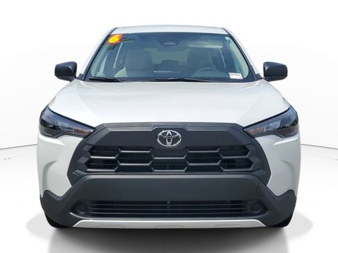 Used 2026 Toyota Corolla Cross L FWD image 2
