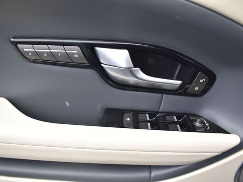 Used 2019 Land Rover Range Rover Evoque HSE Dynamic image 23