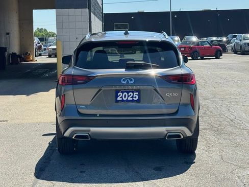 Used 2025 INFINITI QX50 Luxe AWD/4WD image 6