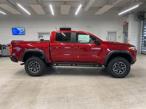 New 2026 Chevrolet Colorado ZR2 w/ Technology Package AWD/4WD image 4