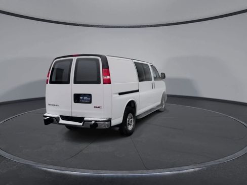 Used 2018 GMC Savana 2500 w/ Driver Convenience Package image 8