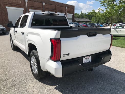 Used 2024 Toyota Tundra SR AWD/4WD image 5