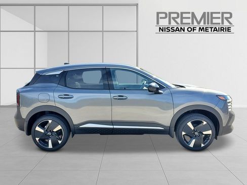 New 2026 Nissan Kicks SR image 7