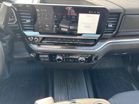 Used 2025 GMC Sierra 2500 SLE w/ SLE Value Package; AWD/4WD image 12