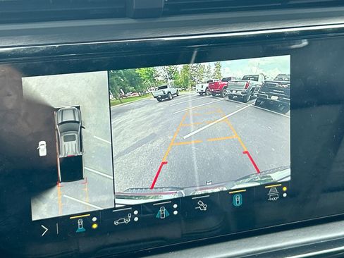 Used 2022 GMC Sierra 1500 AT4X image 27