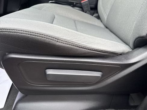 Used 2022 RAM 1500 Big Horn AWD/4WD image 16