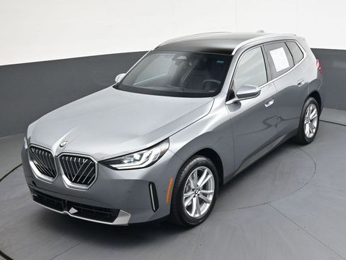 Used 2025 BMW X3 xDrive30i w/ Convenience Package image 26