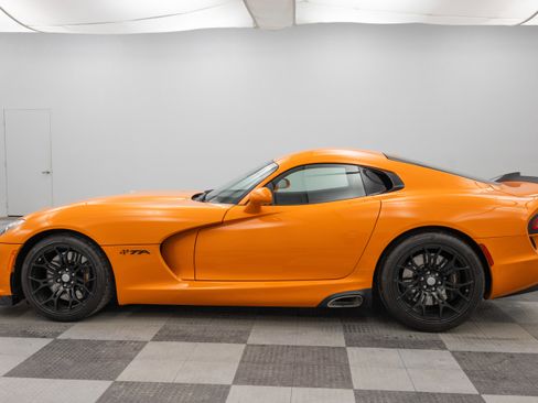 Used 2014 SRT Viper SRT-10 image 11
