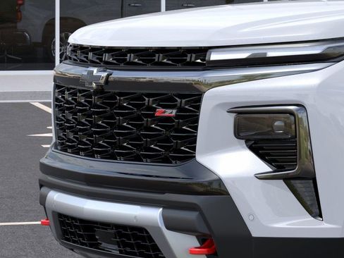 New 2026 Chevrolet Traverse Z71 w/ Enhanced Driving Package AWD/4WD image 13