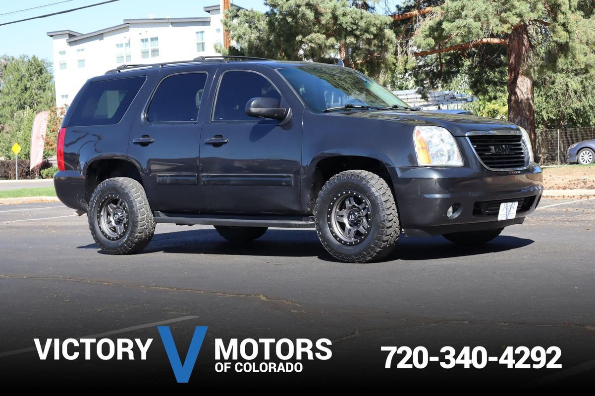 Used 2011 GMC Yukon SLT w/ SLT-2 Equipment Package AWD/4WD image 1