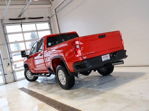 New 2026 Chevrolet Silverado 3500 W/T image 39