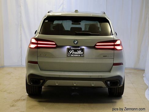 New 2026 BMW X5 xDrive50e w/ M Sport Package image 7