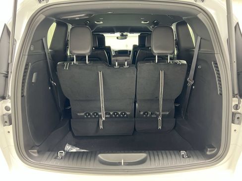 New 2026 Chrysler Pacifica Select AWD/4WD image 25