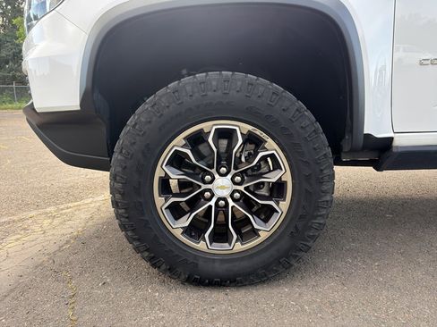 Used 2021 Chevrolet Colorado ZR2 AWD/4WD image 6