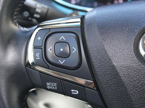 Used 2018 Toyota Avalon Touring image 27