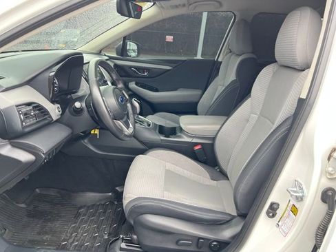 Used 2024 Subaru Outback Premium image 16