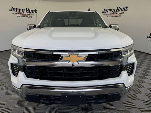 Used 2022 Chevrolet Silverado 1500 LT w/ Safety Package image 6