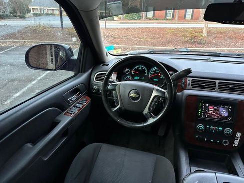 Used 2011 Chevrolet Tahoe LS w/ Convenience Package image 31