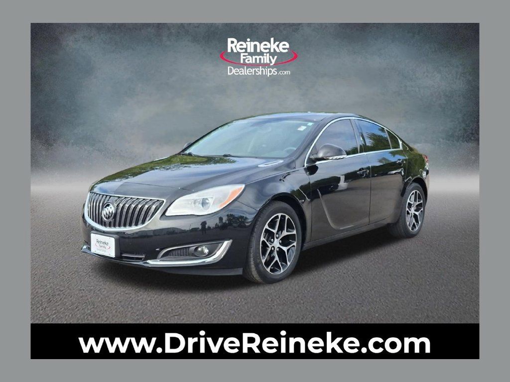 Used 2017 Buick Regal Sport Touring FWD image 1
