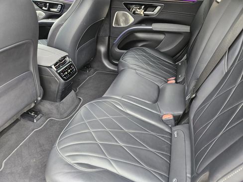 Used 2023 Mercedes-Benz EQS 580 4MATIC SUV image 21