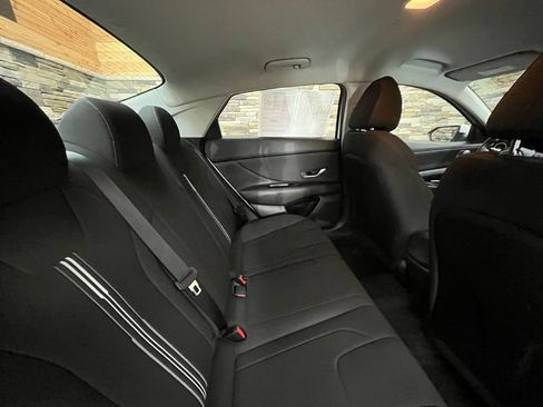 Used 2022 Hyundai Elantra SEL w/ Convenience Package image 29