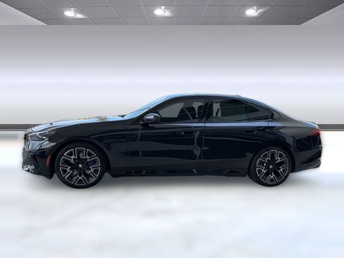 Used 2026 BMW i5 eDrive40 w/ M Sport Package RWD image 2