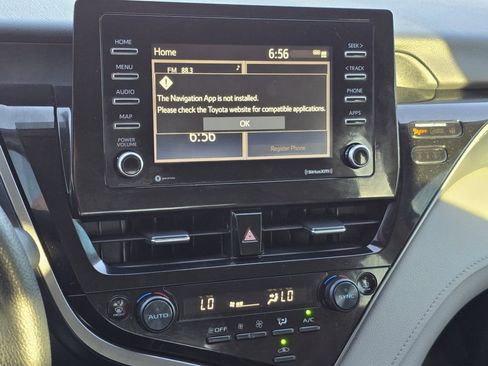 Used 2022 Toyota Camry LE w/ Carpet Mat Package (TMS) image 4