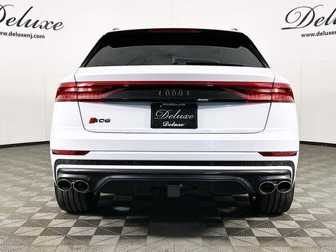 Used 2023 Audi SQ8 Premium Plus w/ SQ8 Luxury Package AWD/4WD image 5