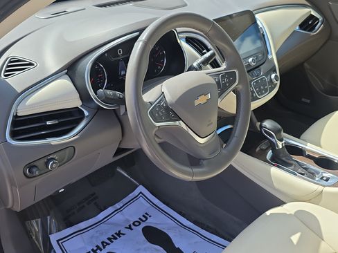 Used 2024 Chevrolet Malibu LT FWD image 23