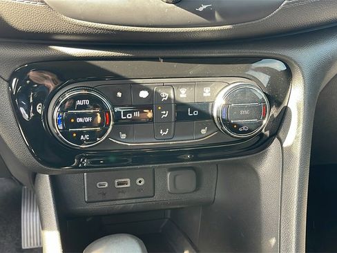 Used 2021 Buick Encore GX Select w/ Sport Touring Package image 18