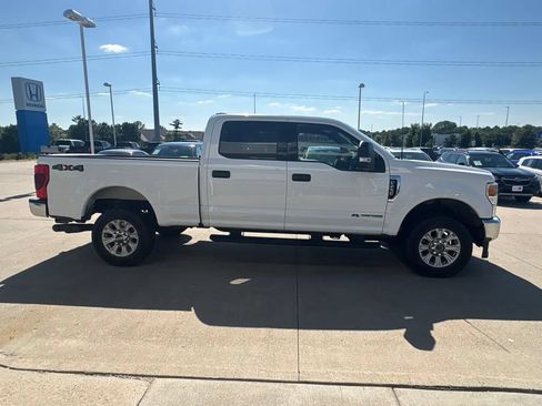 Used 2022 Ford F250 XLT AWD/4WD image 4