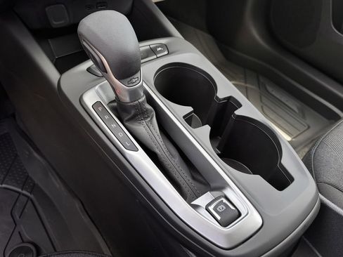 New 2026 Chevrolet Trax LS w/ LS Convenience Package FWD image 15