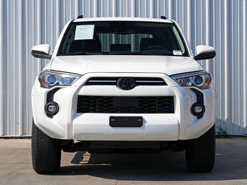 Used 2021 Toyota 4Runner SR5 image 7