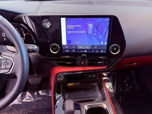 Certified 2025 Lexus NX 250 FWD image 22