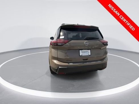 Certified 2024 Nissan Rogue SV w/ SV Premium Package AWD/4WD image 7