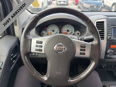Used 2017 Nissan Frontier PRO-4X w/ Pro-4x Luxury Package AWD/4WD image 12